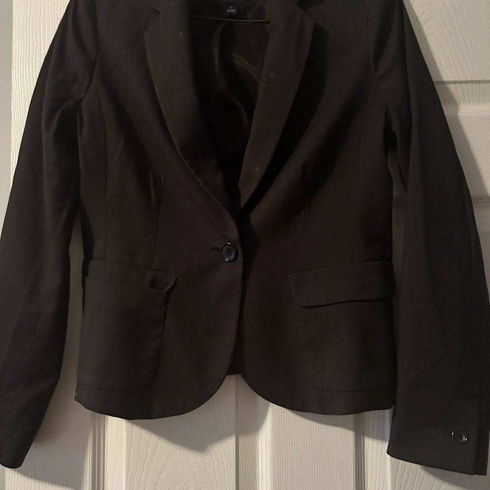 Banana republic woman’s blazer, size petite two black and a skirt 4 petite